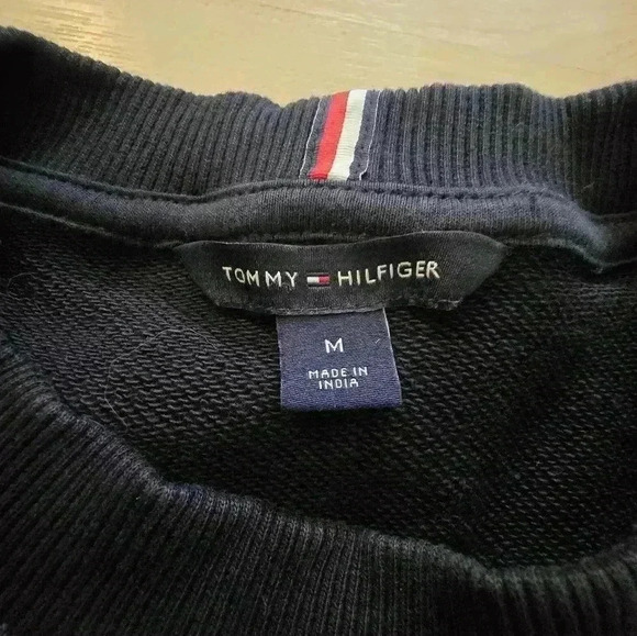Tommy hilfiger crew neck sweatshirt size medium - Picture 6 of 7